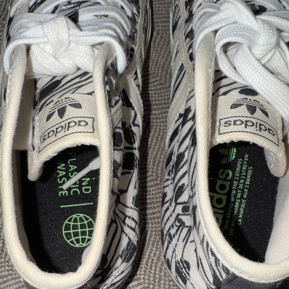 Adidas High-Tops Sneakers - Picture 5 of 5
